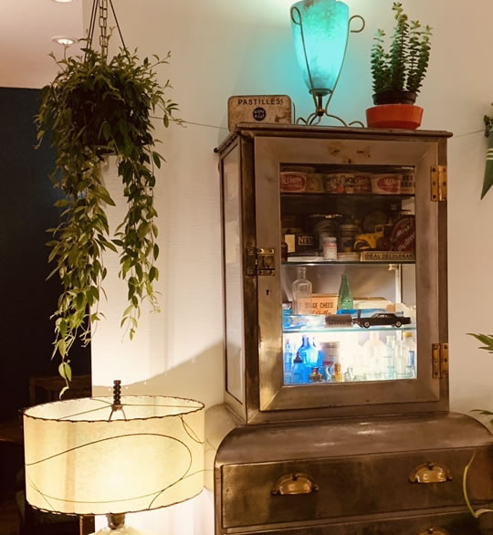 アンティークカフェ「PUPA」店内|すなやま歯科